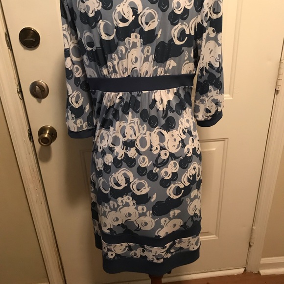 Dress - Picture 4 of 4